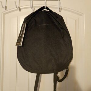 Sherpani Avalon anti theft backpack NWT